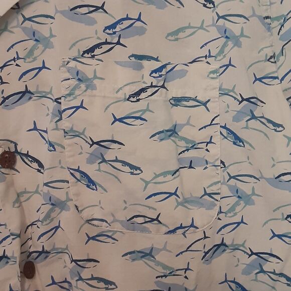 L.L. Bean Shirt Men's Size L Traditional Fit Short Sleeve Button Up Fish White - Picture 2 of 9